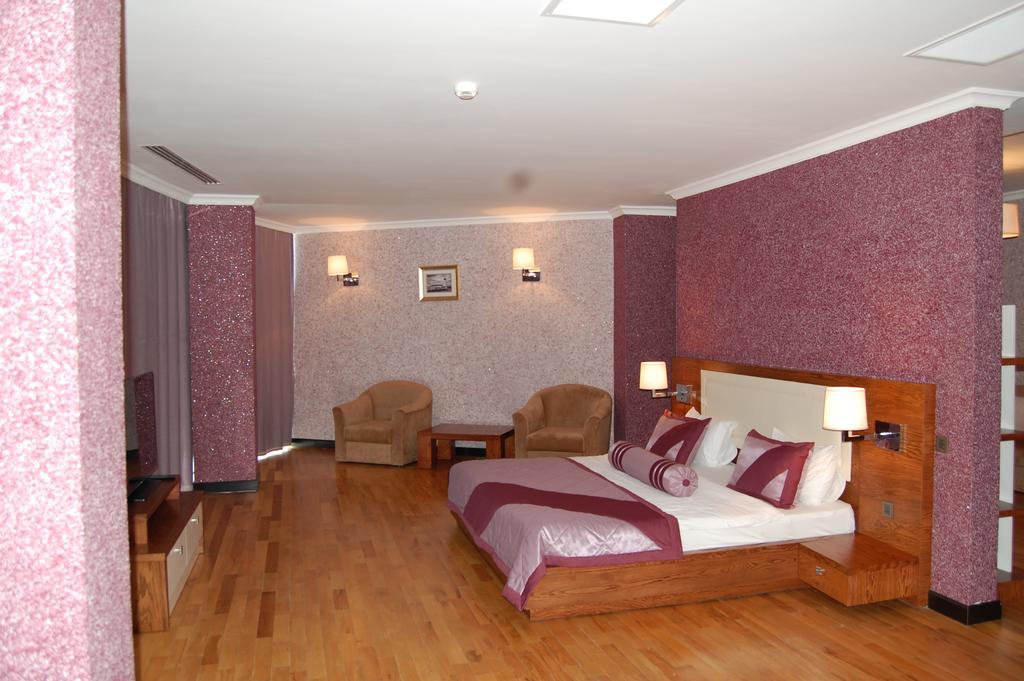 Agsaray Deluxe Hotel & Spa Mingachevir Exterior photo